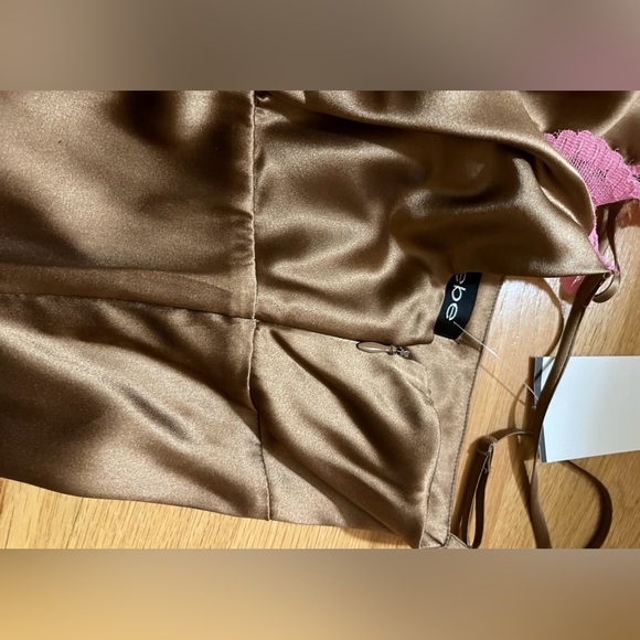 Bebe NWT Silk/Spandex Pink & Brown Chemise 🩷 - Picture 5 of 8